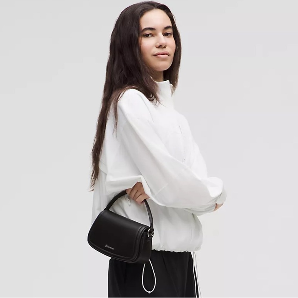 lululemon athletica Black Shoulder Bag Set Leather Alternative Mini Bag 1.2L